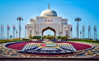 Abu Dhabi Präsidentenpalast (Rex Wholster / stock.adobe.com)  lizenziertes Stockfoto 
Informazioni sulla licenza disponibili sotto 'Prova delle fonti di immagine'